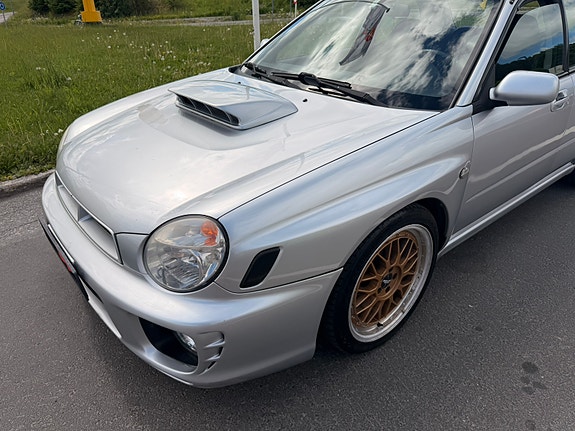 Subaru Impreza 4 of 30