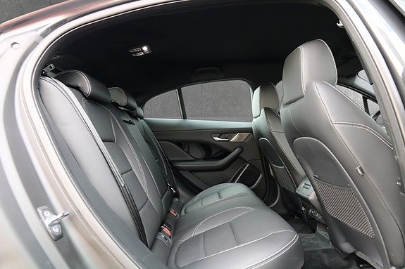 Jaguar I-PACE 13 of 20