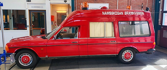 Mercedes-Benz 250 20 of 30