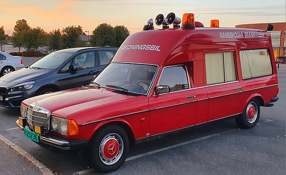 Mercedes-Benz 250 22 of 30