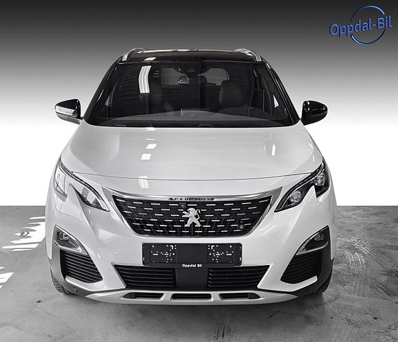 Peugeot 5008 3 of 5