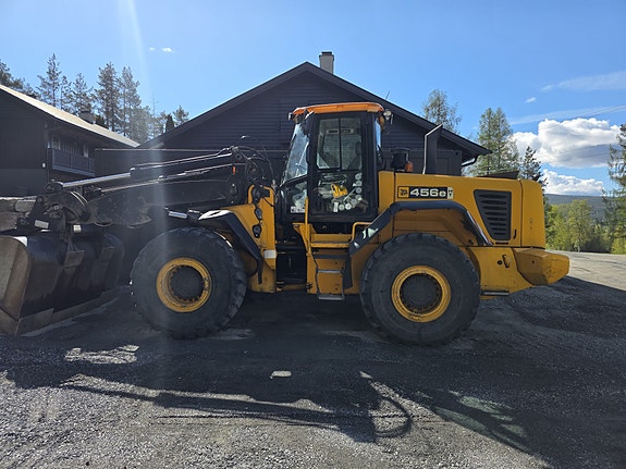 JCB 456e HT 2 of 5