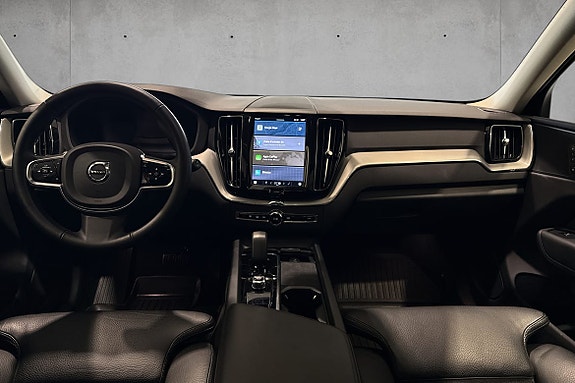 Volvo XC60 9 of 20