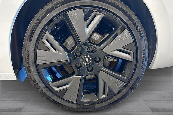 Opel Astra 24 of 24