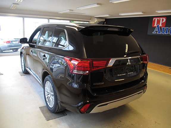 Mitsubishi Outlander 5 of 17