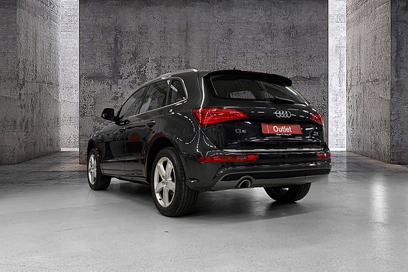 Audi Q5 2 of 13