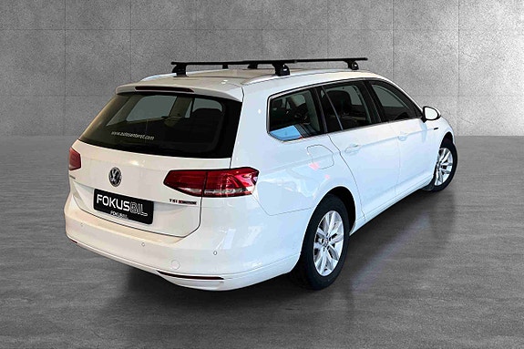 Volkswagen Passat 5 of 5