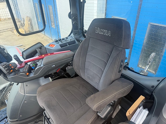 Valtra T235D Topputstyrt Demo-traktor | Som ny – klar for levering! 2026, kr 2 475 000,-