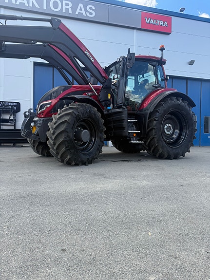 Valtra T235D Topputstyrt Demo-traktor | Som ny – klar for levering! 2026, kr 2 475 000,-