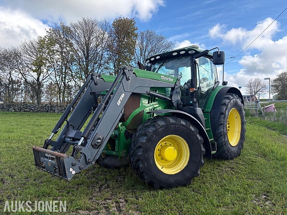 John Deere 6210R