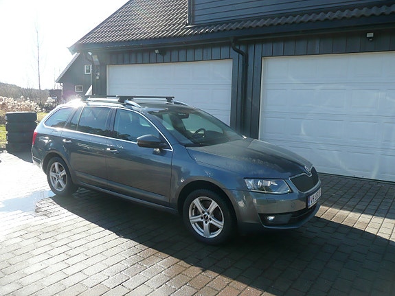 Skoda Octavia 3 of 5