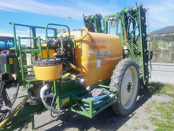 Amazone UG3000