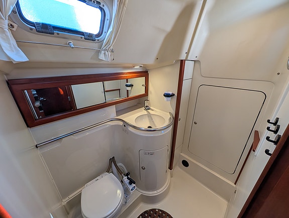 SALG PÅGÅR: Dehler 36 JV - Nyere motor - Nyere seil - GI BUD! 18 of 30