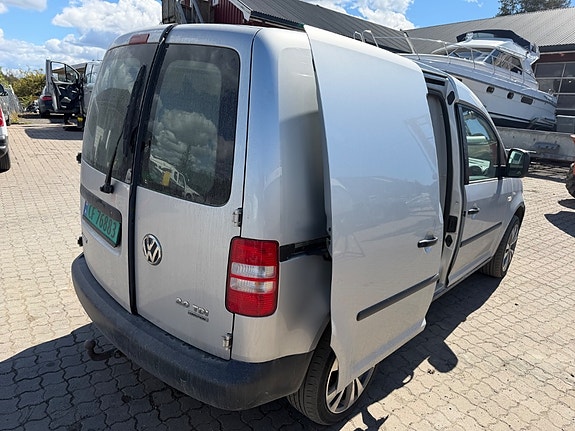Volkswagen Caddy 4 of 5