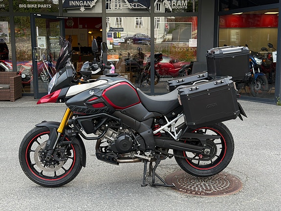 Suzuki DL 1000 V-Strom 2 of 5