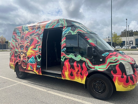 Ford Transit 350M Van 3 of 5