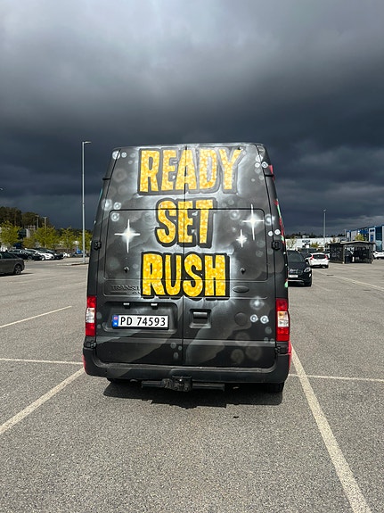 Ford Transit 350M Van 5 of 5