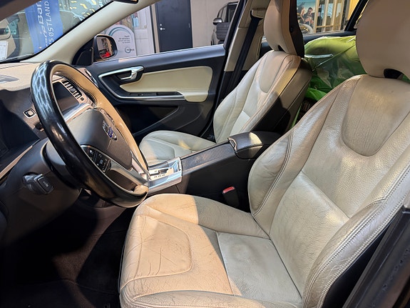 Volvo S60 10 of 22