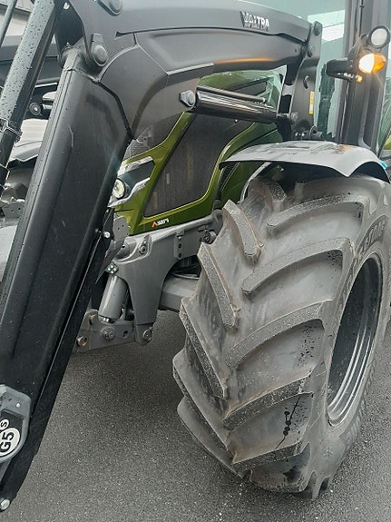 Valtra N175 Versu 2022, kr 1 345 000,-