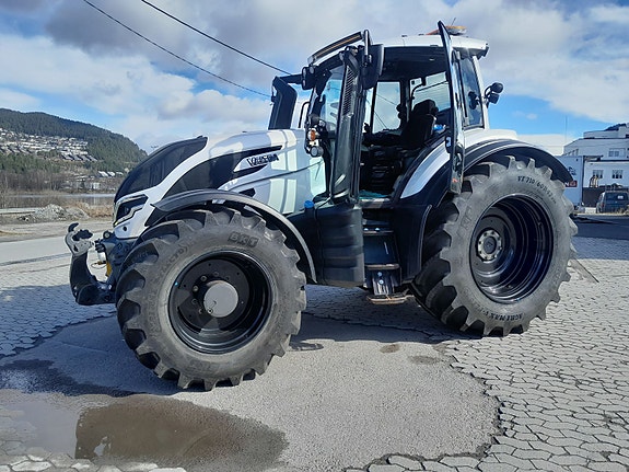 Valtra T235 Direct. GPS/ autostyring klargjort. 2022, kr 1 450 000,-