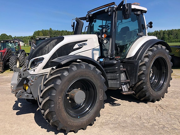 Valtra T235 Direct. GPS/ autostyring klargjort. 2022, kr 1 449 000,-