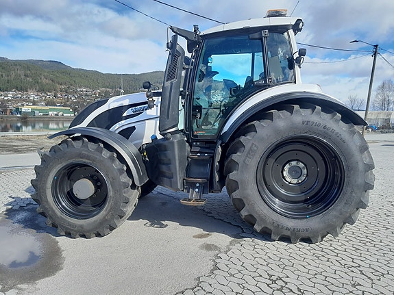 Valtra T235 Direct. GPS/ autostyring klargjort. 2022, kr 1 450 000,-