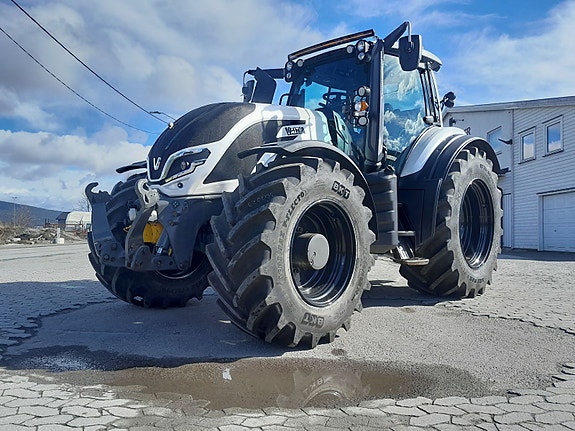 Valtra T235 Direct. GPS/ autostyring klargjort.