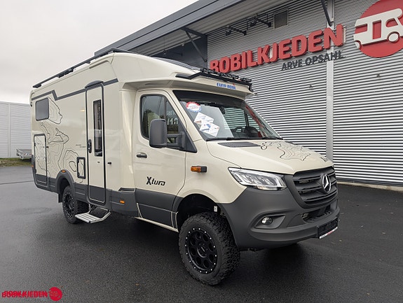 Eura Mobil Xtura 686 EF || Mercedes 4x4 | 190hk | ALDE | ALDE gulvvarme | 330Ah Lithium | 2x solcelle