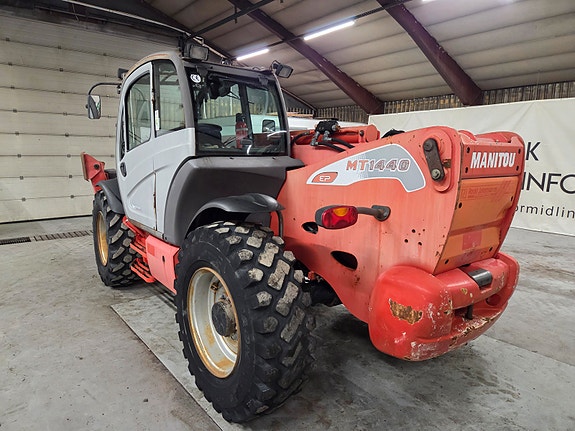 Manitou MT 1440 m/Hydr. pallegaffel 4 of 5