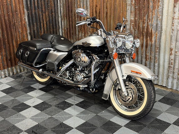 Harley-Davidson FLHRCI Road King Classic 100th Anniversary/Lav kjørelen 2 of 5