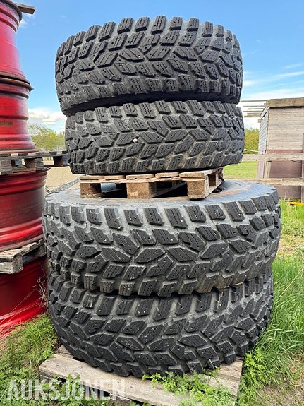 Nokian Nokian tri 540/80R38 og 440/80R28
