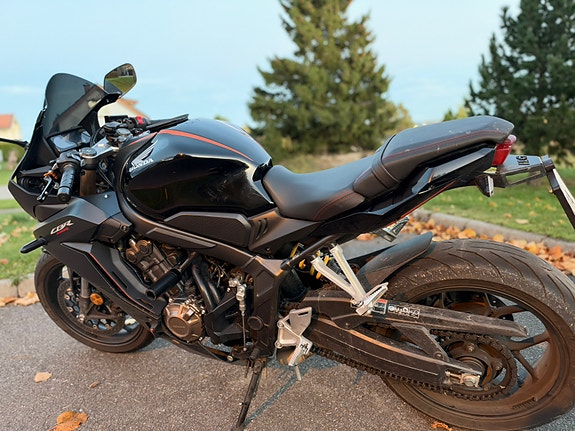 Honda CBR 650 R 5 of 6