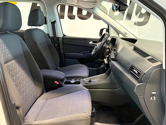 Volkswagen Caddy Maxi 11 of 23