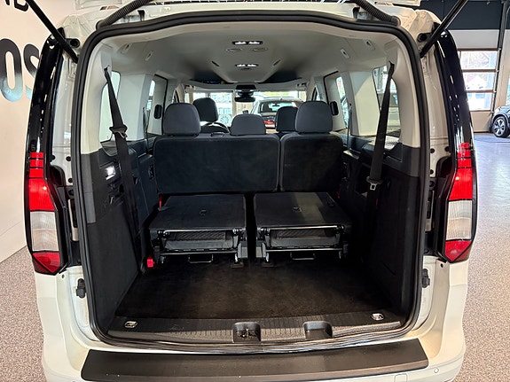 Volkswagen Caddy Maxi 6 of 23