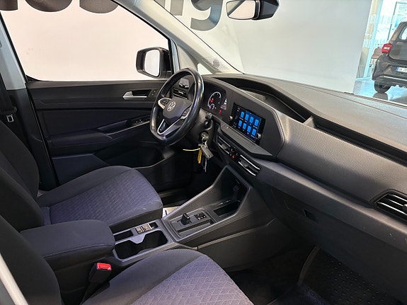 Volkswagen Caddy Maxi 12 of 23