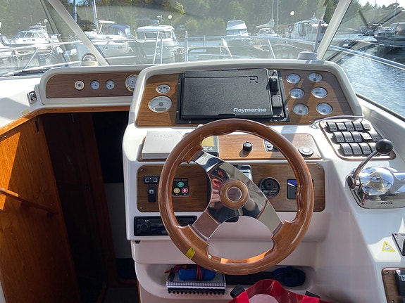 Marex 350 Scandinavia 10 of 30