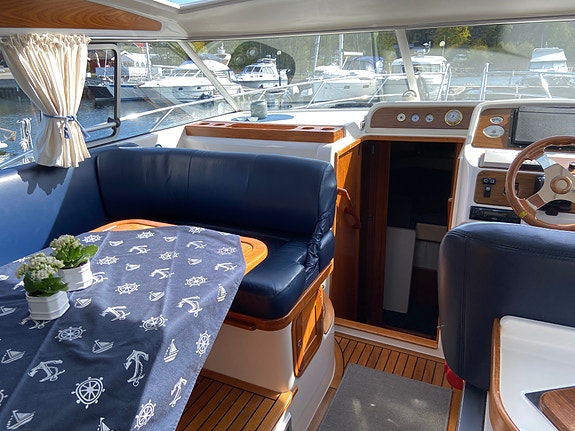 Marex 350 Scandinavia 19 of 30