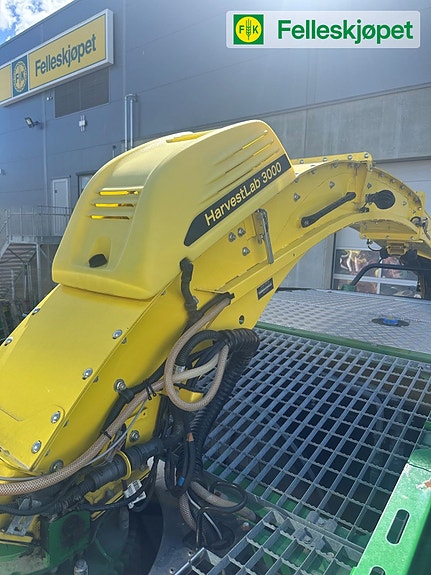 John Deere 8400 7 of 11