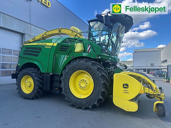 John Deere 8400 2 of 11