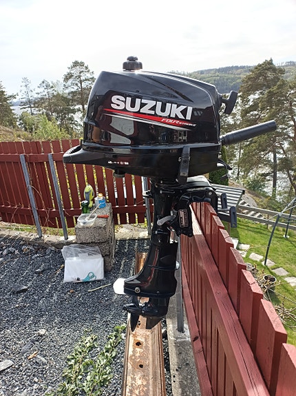 Nesten ny Suzuki 6 hk4-takt 2 of 5