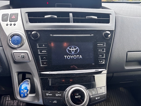 Toyota Prius Plug-in Hybrid 19 of 30