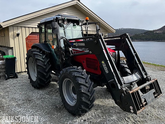 Massey Ferguson 4445