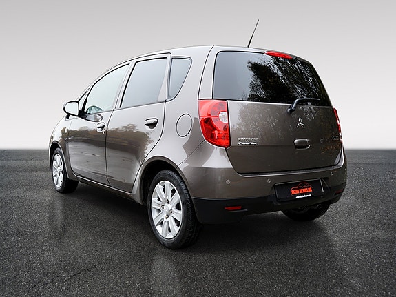 Mitsubishi Colt 9 of 30