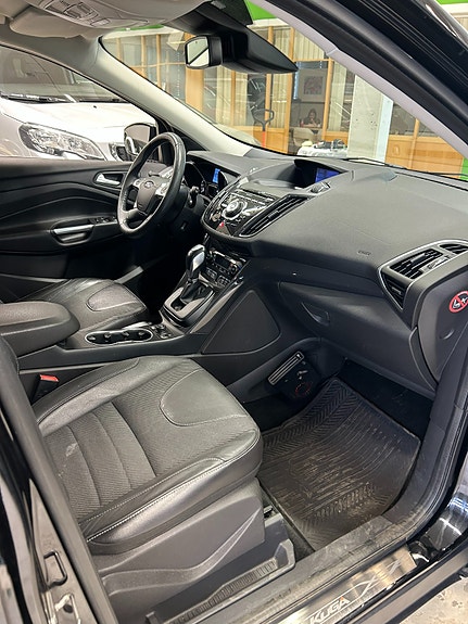 Ford Kuga 7 of 8