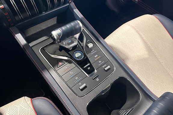 BYD Atto 3 14 of 24