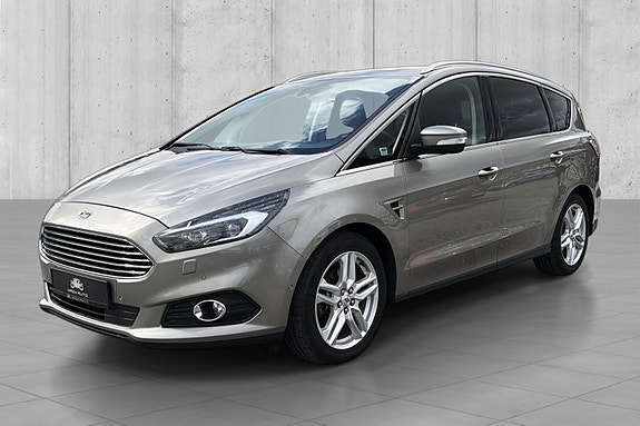 Ford S-MAX 3 of 5