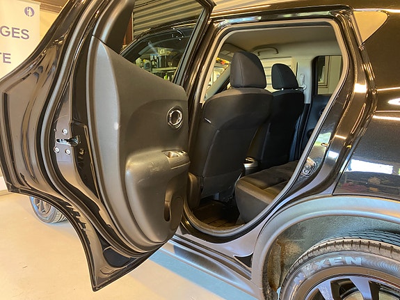 Nissan Juke 19 of 30