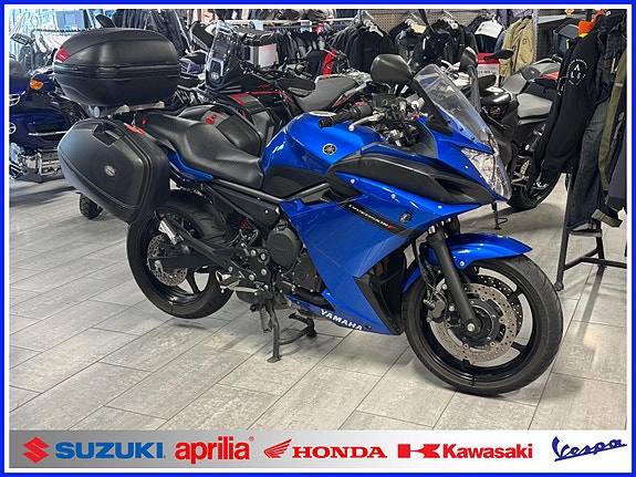 Yamaha XJ6 DIVERSION F ABS VELHOLDT / KOMPLETT VESKESETT / KLA