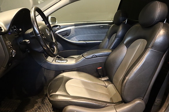 Mercedes-Benz CLK500 24 of 26