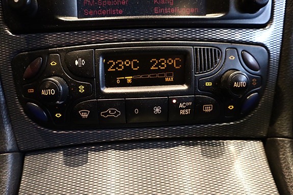Mercedes-Benz CLK500 20 of 26